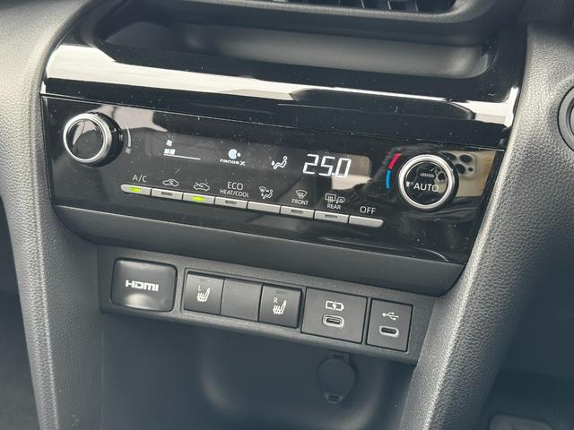 ヤリスクロス ハイブリッドZ メーカーOP(特別色)/パノラミックビューM/BSM/前席シートヒーター/8インチDオーディオ(フルセグTV・Apple Carplay・ナビ・BT)/ステアリングヒーター/ETC2.0/スマートキー(29枚目)