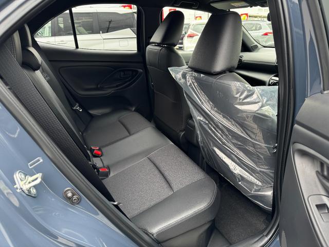 ヤリスクロス ハイブリッドZ メーカーOP(特別色)/パノラミックビューM/BSM/前席シートヒーター/8インチDオーディオ(フルセグTV・Apple Carplay・ナビ・BT)/ステアリングヒーター/ETC2.0/スマートキー(36枚目)