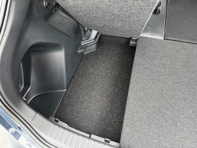 ヤリスクロス ハイブリッドZ メーカーOP(特別色)/パノラミックビューM/BSM/前席シートヒーター/8インチDオーディオ(フルセグTV・Apple Carplay・ナビ・BT)/ステアリングヒーター/ETC2.0/スマートキー(41枚目)