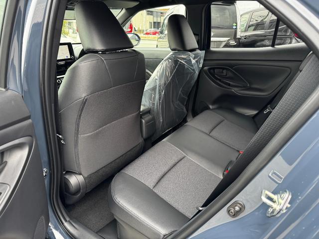 ヤリスクロス ハイブリッドZ メーカーOP(特別色)/パノラミックビューM/BSM/前席シートヒーター/8インチDオーディオ(フルセグTV・Apple Carplay・ナビ・BT)/ステアリングヒーター/ETC2.0/スマートキー(45枚目)