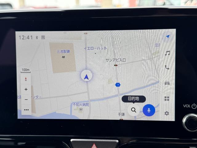 ヤリスクロス 　メーカーＯＰ（特別色）／パノラミックビューＭ／前席シートヒーター／８インチＤオーディオ（フルセグＴＶ・Ａｐｐｌｅ　Ｃａｒｐｌａｙ・ナビ・ＢＴ）／ステアリングヒーター／オートハイビーム／スマートキー（20枚目）