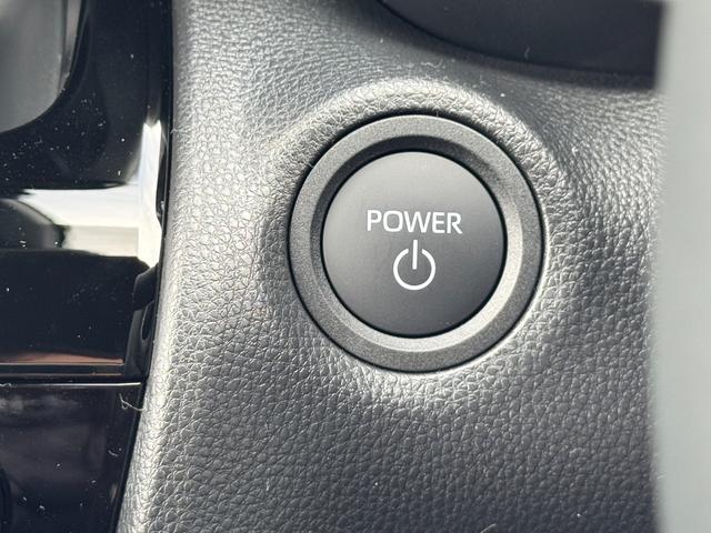 ヤリスクロス 　メーカーＯＰ（特別色）／パノラミックビューＭ／前席シートヒーター／８インチＤオーディオ（フルセグＴＶ・Ａｐｐｌｅ　Ｃａｒｐｌａｙ・ナビ・ＢＴ）／ステアリングヒーター／オートハイビーム／スマートキー（30枚目）