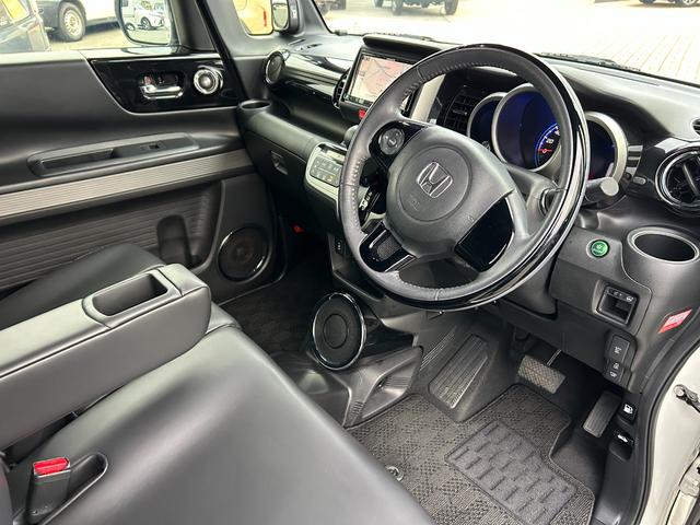N-BOXスラッシュ G・Lインテリアカラーパッケージ ホンダセンシング/サウンドマッピングシステム/前席シートヒーター/社外ナビAVIC-RZ802(CD・DVD・フルセグ・BT)バックカメラ/オートエアコン/ビルトインETC/運転席シートリフター(11枚目)