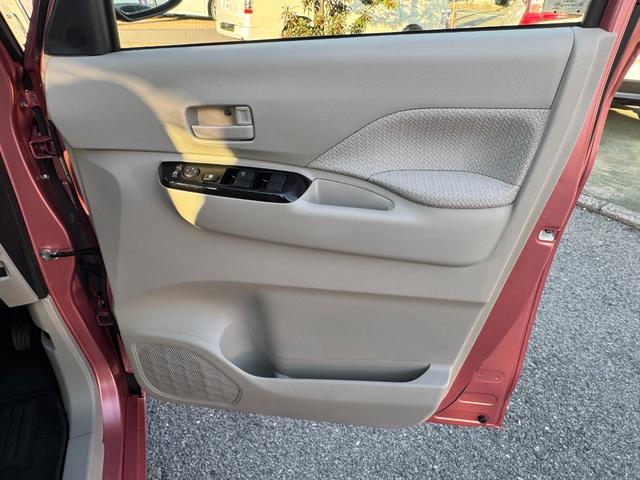 eKスペース G バックカメラ/片側パワースライドドア/スマートキー2個/プッシュスタート/i-stop/車線逸脱警報/前席シートヒーター/オートエアコン/リアサーキュレーター/衝突被害軽減ブレーキ/先行車発進知らせ(11枚目)