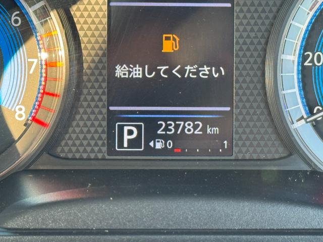 eKスペース G バックカメラ/片側パワースライドドア/スマートキー2個/プッシュスタート/i-stop/車線逸脱警報/前席シートヒーター/オートエアコン/リアサーキュレーター/衝突被害軽減ブレーキ/先行車発進知らせ(21枚目)