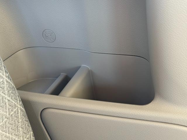 eKスペース G バックカメラ/片側パワースライドドア/スマートキー2個/プッシュスタート/i-stop/車線逸脱警報/前席シートヒーター/オートエアコン/リアサーキュレーター/衝突被害軽減ブレーキ/先行車発進知らせ(35枚目)