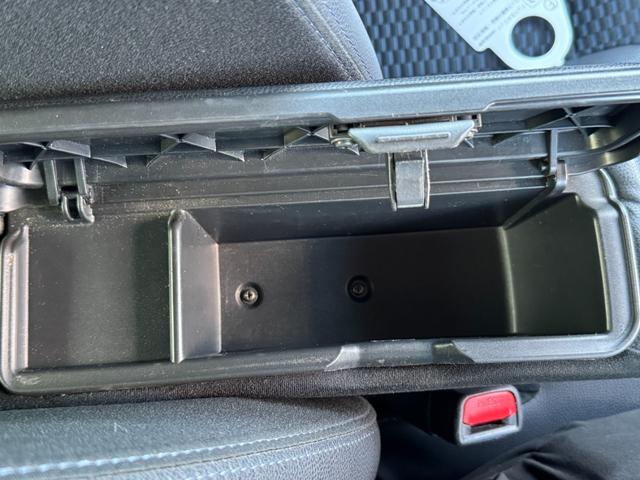 タント カスタムX 社外ナビ(CN-E330D)(ワンセグTV・BT・CD・ラジオ)/バックカメラ/電動パーキング/オートホールド/LEDヘッドライト/フォグランプ/オートエアコン/前席シートヒーター/コーナーセンサー(30枚目)