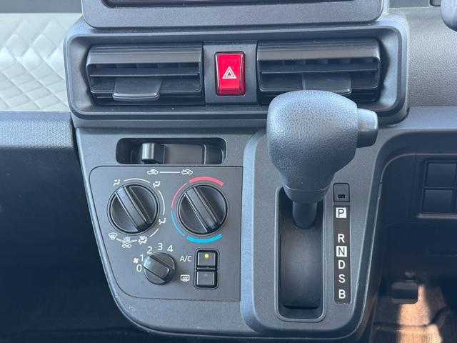 タント Ｌ　車いす固定装置／スロープ車／電動ウインチ（リモコン付）純正ナビ（フルセグＴＶ・ラジオ・Ｂｌｕｅｔｏｏｔｈオーディオ・ｉＰａｄ・ＣＤ・ＤＶＤ）バックカメラ／ドラレコ（前後）ステアリングスイッチ（26枚目）