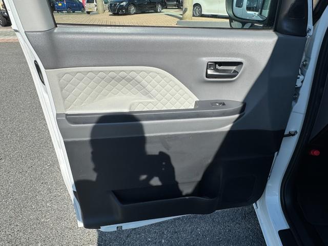 タント Ｌ　車いす固定装置／スロープ車／電動ウインチ（リモコン付）純正ナビ（フルセグＴＶ・ラジオ・Ｂｌｕｅｔｏｏｔｈオーディオ・ｉＰａｄ・ＣＤ・ＤＶＤ）バックカメラ／ドラレコ（前後）ステアリングスイッチ（42枚目）