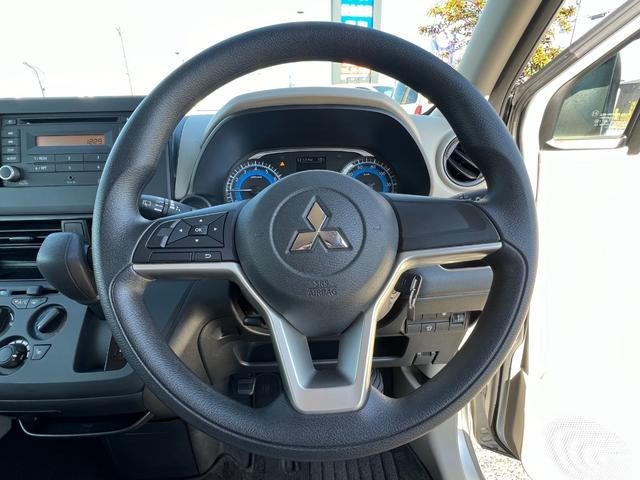 ｅＫワゴン Ｍ　純正オーディオ／ステアリングスイッチ／アイドリングストップ／セーフティーシールド／ライトレベライザー／オートライト／シートリフター／電格ミラー／前席シートヒーター／ドラレコ（前後）衝突軽減ブレーキ（17枚目）