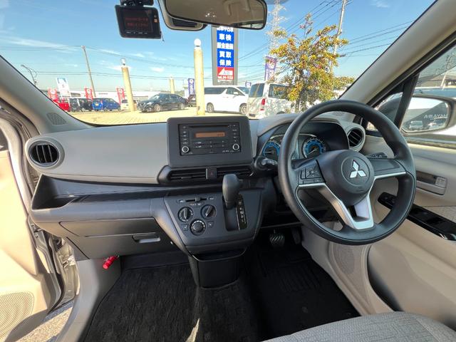 ｅＫワゴン Ｍ　純正オーディオ／ステアリングスイッチ／アイドリングストップ／セーフティーシールド／ライトレベライザー／オートライト／シートリフター／電格ミラー／前席シートヒーター／ドラレコ（前後）衝突軽減ブレーキ（27枚目）