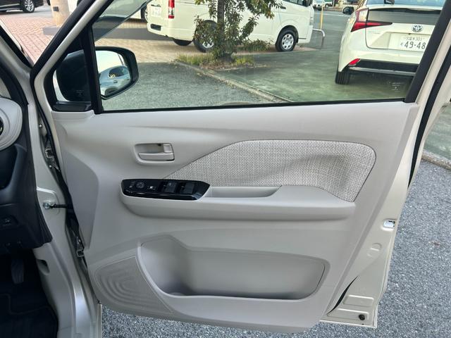 eKワゴン G 社外ナビ(フルセグTV・Bluetooth・CD・DVD・ラジオ)バックカメラ/前席シートヒータ/オートエアコン/スマートキー(2個)プッシュスタート/ステアリングスイッチ/電格ドアミラー(9枚目)