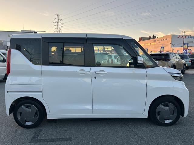 ルークス Ｘ　純正９インチナビ（フルセグＴＶ・ＢＴ・ラジオ）／アラウンドビューＭ／ドラレコ（前・車内・後）／ＥＴＣ／タッチパネルオートエアコン／プッシュスタート／左側パワー電動スライドドア／後席ロールサンシェード（4枚目）