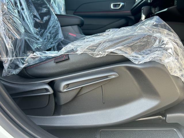 ヴェゼル e:HEV RS(13枚目)