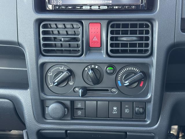 スーパーキャリイ Ｘ　社外ナビ（フルセグＴＶ／ＢＴ／ＣＤ／ＤＶＤ／ラジオ／ＳＤ）／車線逸脱警報／横滑り防止機能／キーレス／オートライト／ＥＴＣ／デュアルカメラブレーキ／荷台ゴムマット／パーキングセンサー／フォグランプ（22枚目）