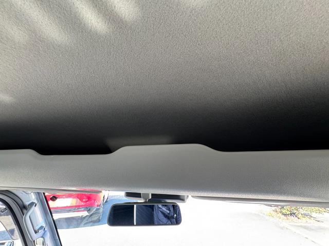 スーパーキャリイ Ｘ　社外ナビ（フルセグＴＶ／ＢＴ／ＣＤ／ＤＶＤ／ラジオ／ＳＤ）／車線逸脱警報／横滑り防止機能／キーレス／オートライト／ＥＴＣ／デュアルカメラブレーキ／荷台ゴムマット／パーキングセンサー／フォグランプ（28枚目）