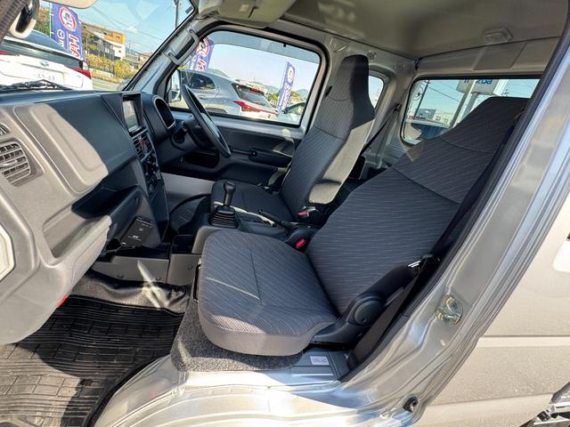 スーパーキャリイ Ｘ　社外ナビ（フルセグＴＶ／ＢＴ／ＣＤ／ＤＶＤ／ラジオ／ＳＤ）／車線逸脱警報／横滑り防止機能／キーレス／オートライト／ＥＴＣ／デュアルカメラブレーキ／荷台ゴムマット／パーキングセンサー／フォグランプ（32枚目）