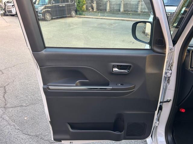 タント カスタムＸ　両側パワースライドドア／プッシュスタート／シートヒーター／バックカメラ／ステアリングスイッチ／電動パーキング／オートホールド／後席ロールサンシェード／ＬＥＤヘッドライト・フォグランプ／オートエアコン（34枚目）