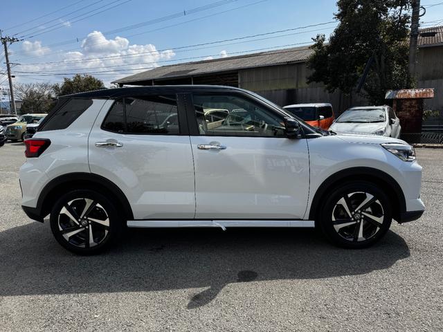 ライズ Ｚ　メーカーＯＰ（特別色・ＢＳＭ＋ＲＣＴＡ・ディスプレイオーディオＰＫＧ・パノラミックビューＰＫＧ）前席シートヒート／電動パーキング／オートホールド／オートエアコン／フルＬＥＤヘッドライト／Ｓ－ＰＯＬ（4枚目）