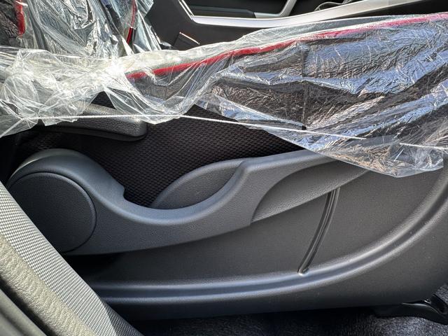 ライズ Ｚ　メーカーＯＰ（特別色・ＢＳＭ＋ＲＣＴＡ・ディスプレイオーディオＰＫＧ・パノラミックビューＰＫＧ）前席シートヒート／電動パーキング／オートホールド／オートエアコン／フルＬＥＤヘッドライト／Ｓ－ＰＯＬ（12枚目）