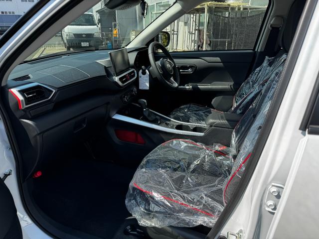 ライズ Ｚ　メーカーＯＰ（特別色・ＢＳＭ＋ＲＣＴＡ・ディスプレイオーディオＰＫＧ・パノラミックビューＰＫＧ）前席シートヒート／電動パーキング／オートホールド／オートエアコン／フルＬＥＤヘッドライト／Ｓ－ＰＯＬ（45枚目）