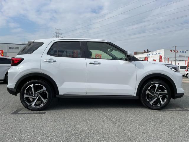 ライズ Ｚ　メーカーＯＰ（特別色・ＢＳＭ＋ＲＣＴＡ・ディスプレイオーディオＰＫＧ・パノラミックビューＰＫＧ）前席シートヒーター／電動パーキング／オートホールド／オートエアコン／フルＬＥＤヘッドライト／Ｓ－ＰＯＬ（4枚目）