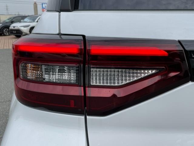 ライズ Ｚ　メーカーＯＰ（特別色・ＢＳＭ＋ＲＣＴＡ・ディスプレイオーディオＰＫＧ・パノラミックビューＰＫＧ）前席シートヒーター／電動パーキング／オートホールド／オートエアコン／フルＬＥＤヘッドライト／Ｓ－ＰＯＬ（43枚目）