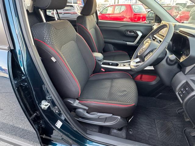 ライズ Ｚ　Ｓｔｒａｄａ７インチワイドナビ（フルセグ・ＣＤ・ＤＶＤ・ＢＴオーディオ）パノラミックビューモニター／ＥＴＣ／前席シートヒーター／ステアリングスイッチ／電動パーキング／ブレーキホールド／ドラレコ（前後）（12枚目）