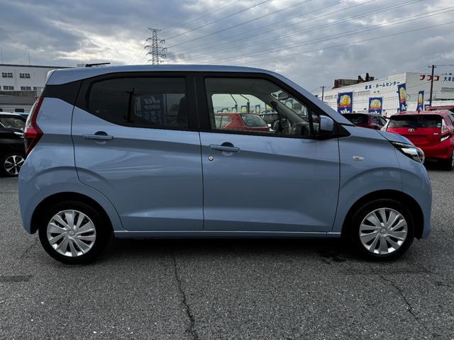 ｅＫワゴン Ｍ　オーディオ（ＣＤ・ＦＭ・ＡＭ・ＡＵＸ）ステアリングスイッチ／前席シートヒーター／オートライト／充電用ＵＳＢポート／キーレスエントリー／バックカメラ／アイドリングストップ／電格ミラー／ライトレベライザー（4枚目）