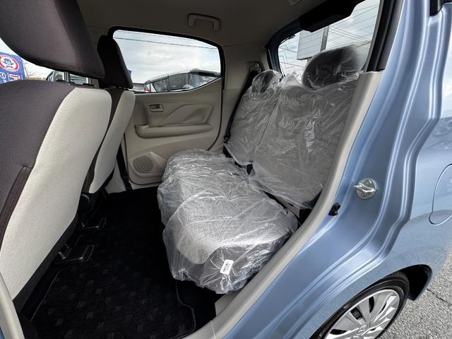 ｅＫワゴン Ｍ　オーディオ（ＣＤ・ＦＭ・ＡＭ・ＡＵＸ）ステアリングスイッチ／前席シートヒーター／オートライト／充電用ＵＳＢポート／キーレスエントリー／バックカメラ／アイドリングストップ／電格ミラー／ライトレベライザー（32枚目）