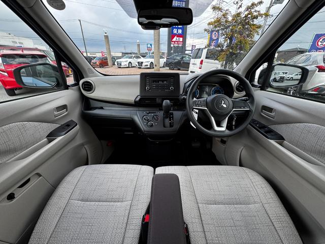 ｅＫワゴン Ｍ　オーディオ（ＣＤ・ＦＭ・ＡＭ・ＡＵＸ）ステアリングスイッチ／前席シートヒーター／オートライト／充電用ＵＳＢポート／キーレスエントリー／バックカメラ／アイドリングストップ／電格ミラー／ライトレベライザー（33枚目）