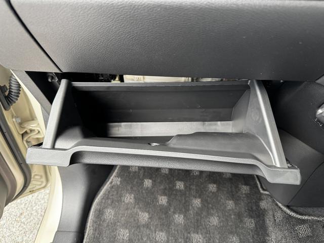 ｅＫクロス Ｇ　プレミアム　デジタルインナーミラー／全方位カメラ／クルーズコントロール／シートヒーター／タッチパネルオートエアコン／ＬＥＤヘッドライト／フォグランプ／電動パーキング／オートホールド／純正アルミホイール（41枚目）