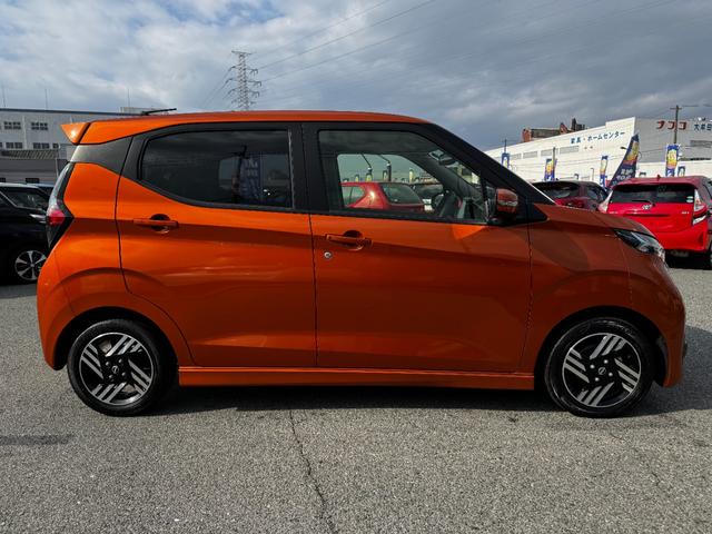 デイズ ハイウェイスター　Ｘ　純正９インチメモリーナビ（フルセグ・ＢＴ・ラジオ・ＨＤＭＩ）アラウンドビューモニター／オートエアコン／ステアリングスイッチ／オートライト／ＬＥＤヘッドライト／フォグランプ／電格ミラー／シートリフター（4枚目）