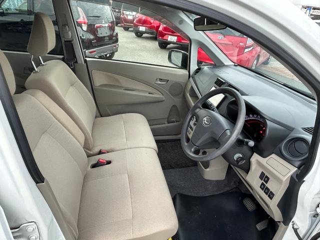 ムーヴ L SA キーレス/社外メモリーナビ(CN‐E200D)ワンセグ・CD・ラジオ/スマートアシスト/シートリフター/電格ミラー/アームレスト横滑り防止装置/衝突被害軽減ブレーキ/アイドリングストップ(21枚目)