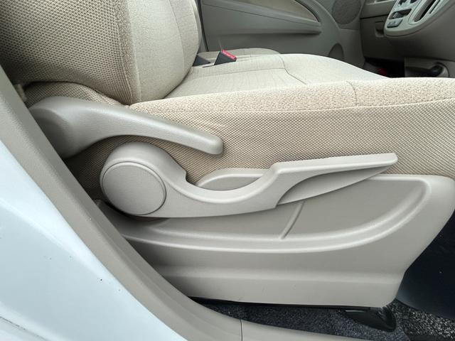 ムーヴ L SA キーレス/社外メモリーナビ(CN‐E200D)ワンセグ・CD・ラジオ/スマートアシスト/シートリフター/電格ミラー/アームレスト横滑り防止装置/衝突被害軽減ブレーキ/アイドリングストップ(23枚目)