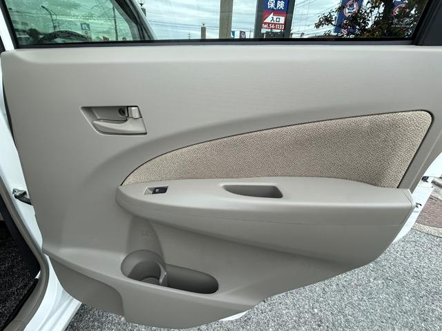 ムーヴ L SA キーレス/社外メモリーナビ(CN‐E200D)ワンセグ・CD・ラジオ/スマートアシスト/シートリフター/電格ミラー/アームレスト横滑り防止装置/衝突被害軽減ブレーキ/アイドリングストップ(24枚目)