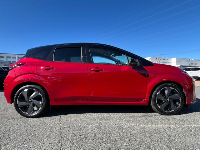 オーラ G レザーエディション 9インチ純正ナビ(フルセグ・BTオーディオ・HDMI・AM・FM)アラウンドビューモニター/インテリジェントルームミラー/LEDヘッドライト/オートエアコン/オートライト/ステアリングスイッチ(4枚目)