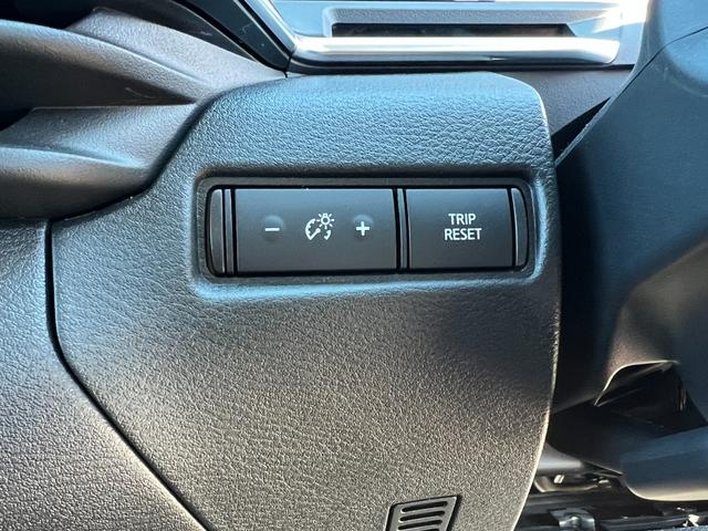 オーラ G レザーエディション 9インチ純正ナビ(フルセグ・BTオーディオ・HDMI・AM・FM)アラウンドビューモニター/インテリジェントルームミラー/LEDヘッドライト/オートエアコン/オートライト/ステアリングスイッチ(18枚目)