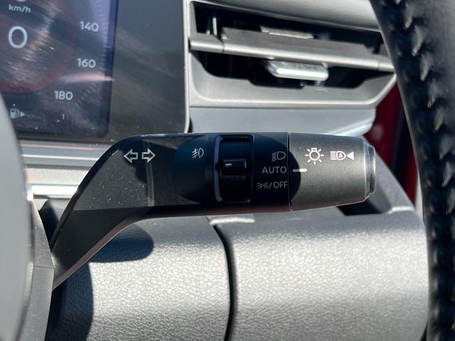 オーラ G レザーエディション 9インチ純正ナビ(フルセグ・BTオーディオ・HDMI・AM・FM)アラウンドビューモニター/インテリジェントルームミラー/LEDヘッドライト/オートエアコン/オートライト/ステアリングスイッチ(20枚目)