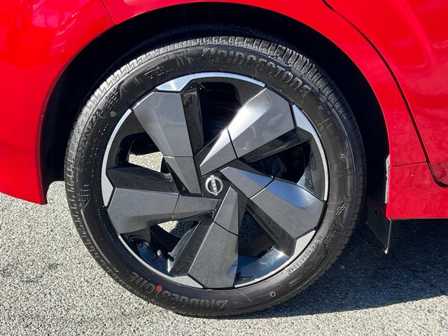 オーラ G レザーエディション 9インチ純正ナビ(フルセグ・BTオーディオ・HDMI・AM・FM)アラウンドビューモニター/インテリジェントルームミラー/LEDヘッドライト/オートエアコン/オートライト/ステアリングスイッチ(37枚目)