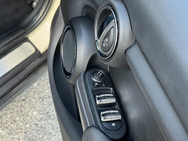 ���W����ɂ͍��i���̒��ÎԂ�V�Ԃ��������ł����W���䐔�P�O�O��̑�^�W����֐��񂲗��X����������