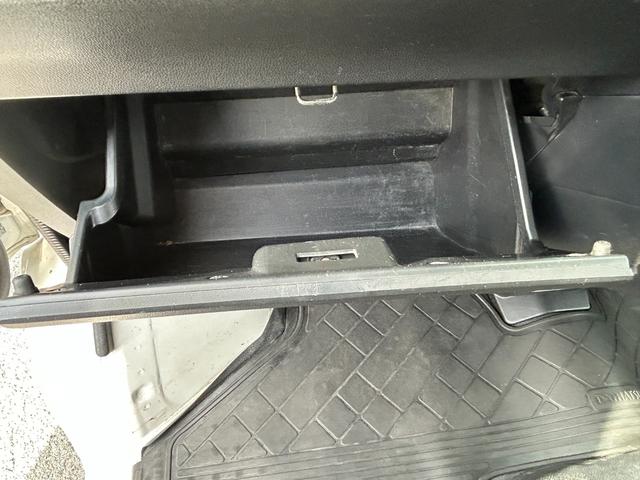 ハイゼットカーゴ ＤＸ　ＳＡＩＩＩ　ラジオ／キーフリー／衝突被害軽減ブレーキ／オートライト／横滑り防止装置／アイドリングストップ／スマートアシストＩＩＩ／ＬＥＤヘッドライト／リアパーキングセンサー／ライトレベライザー（33枚目）