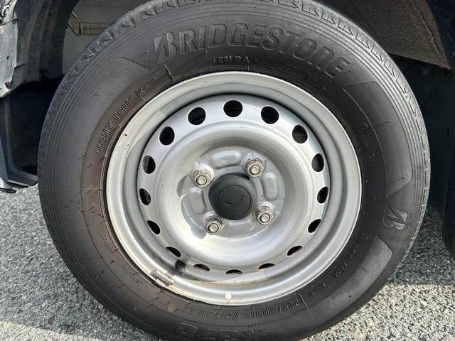 ハイゼットカーゴ ＤＸ　ＳＡＩＩＩ　ラジオ／キーフリー／衝突被害軽減ブレーキ／オートライト／横滑り防止装置／アイドリングストップ／スマートアシストＩＩＩ／ＬＥＤヘッドライト／リアパーキングセンサー／ライトレベライザー（34枚目）