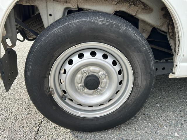 ハイゼットカーゴ ＤＸ　ＳＡＩＩＩ　ラジオ／キーフリー／衝突被害軽減ブレーキ／オートライト／横滑り防止装置／アイドリングストップ／スマートアシストＩＩＩ／ＬＥＤヘッドライト／リアパーキングセンサー／ライトレベライザー（36枚目）