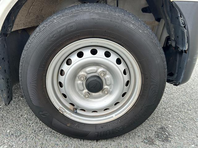 ハイゼットカーゴ ＤＸ　ＳＡＩＩＩ　ラジオ／キーフリー／衝突被害軽減ブレーキ／オートライト／横滑り防止装置／アイドリングストップ／スマートアシストＩＩＩ／ＬＥＤヘッドライト／リアパーキングセンサー／ライトレベライザー（37枚目）