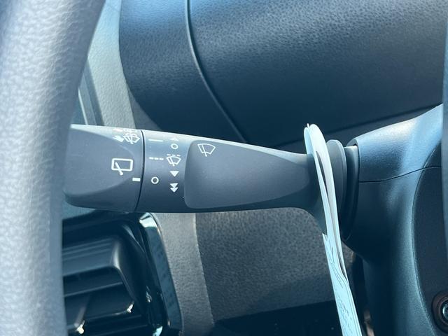 タント カスタムＸ　ＬＥＤヘッドライト／フォグランプ／スマートキー（２個）前席シートヒーター／電動パーキング／オートホールド／オートエアコン／ステアリングスイッチ／両側パワースライドドア／オート格納ドアミラー（10枚目）