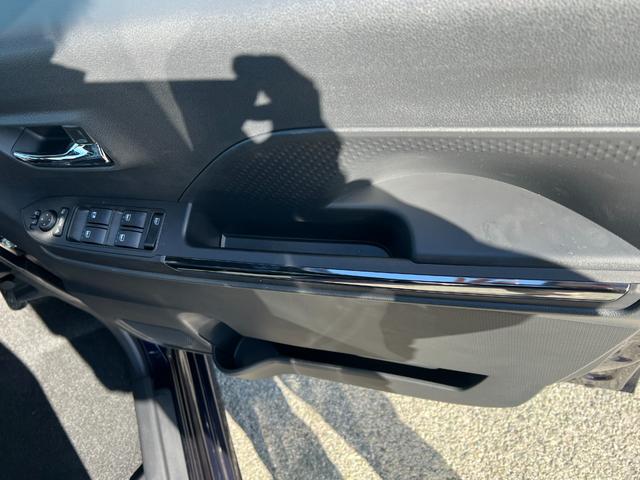 タント カスタムＸ　ＬＥＤヘッドライト／フォグランプ／スマートキー（２個）前席シートヒーター／電動パーキング／オートホールド／オートエアコン／ステアリングスイッチ／両側パワースライドドア／オート格納ドアミラー（18枚目）