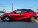 ＭＡＺＤＡ２ １５Ｓ　サンリットシトラス　マツダコネクト（フルセグＴＶ・ＣＤ・ＤＶＤ・Ｂｌｕｅｔｏｏｔｈ）・シートヒーター・レーダークルーズコントロール・ＬＥＤヘッドライト・専用キーシェル＆フロアマット・ＢＳＭ・純正１５インチアルミホイール（8枚目）