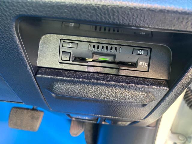 ハイブリッドＧｉ　後期型／９型ナビ　地デジ　Ｂカメラ　Ｂｌｕｅｔｏｏｔｈ　合皮革シート　シートＨ　衝突被害軽減　車線逸脱防止　クルコン　ドラレコ　ＵＳＢポート　Ｐスタート　スマートキー　両自動ドア　全国対応２年保証(24枚目)