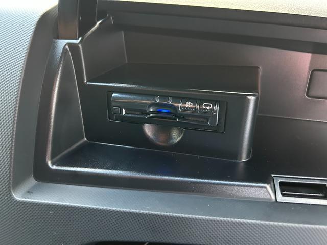 エスティマ アエラス　プレミアムエディション　ナビ／ＴＶ／Ｂカメラ／Ｂｌｕｅｔｏｏｔｈ／後席モニター／両側自動ドア／社外ハンドル／ハーフレザー／運転席Ｐシート／全国対応２年保証（21枚目）